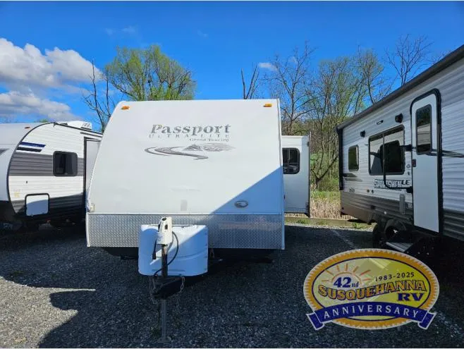 2011 Keystone Passport 2850RL Grand Touring - Main photo