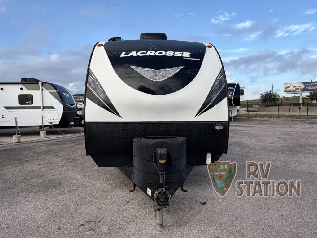 2020 Prime Time LaCrosse 3380IB, Photos photo 3
