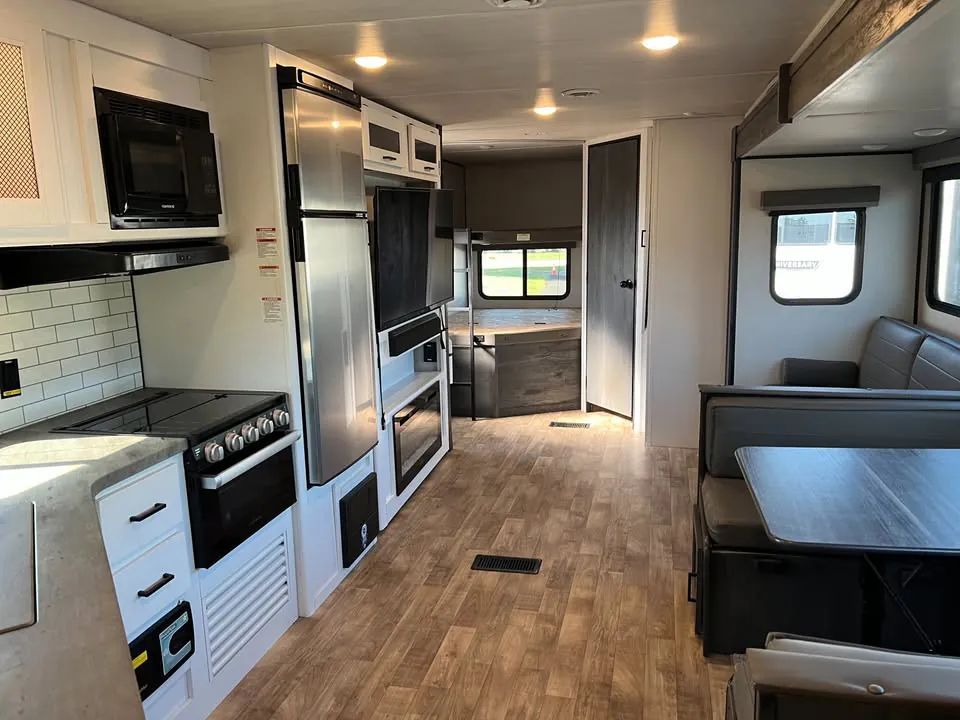 2022 Keystone Hideout 29DFS - Photo 4