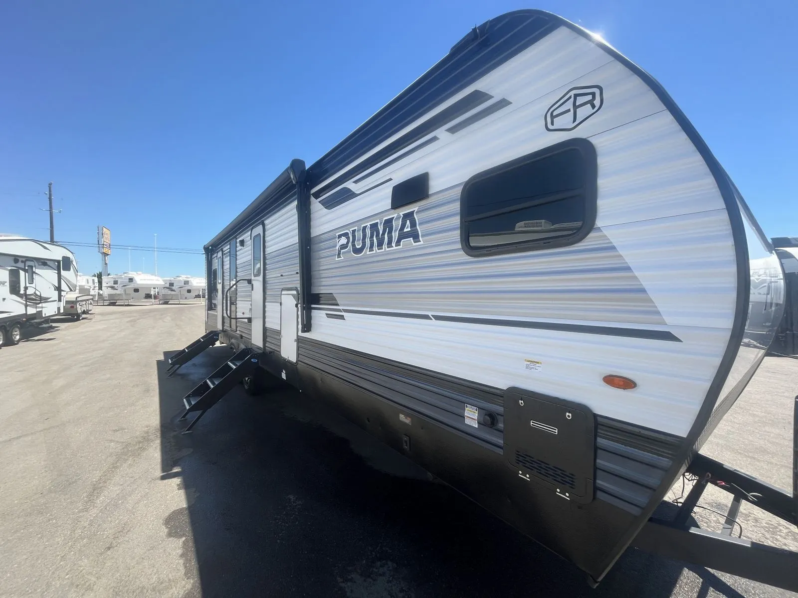 2027 Forest River Cherokee Grey Wolf Black Label 26KFBL - Photo 3