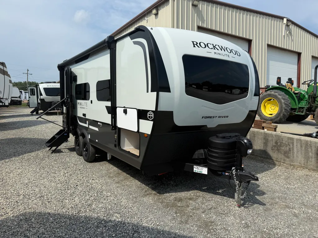 2027 Forest River Rockwood Mini Lite 2109S