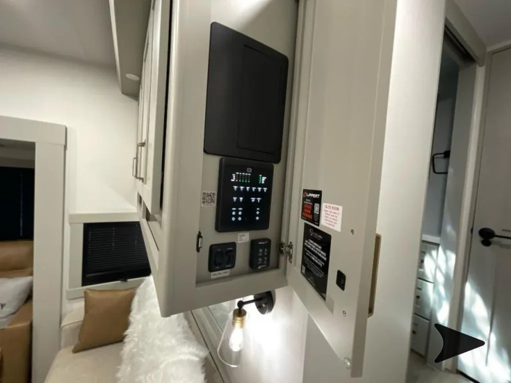2026 Brinkley Model Z 2810, Photos photo 20
