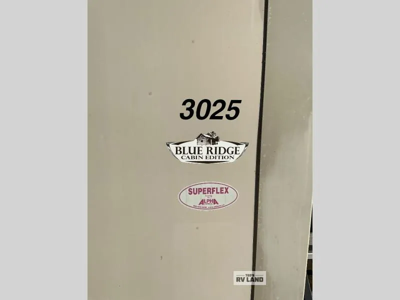 2013 Forest River Blue Ridge 3025RL - Photo 4