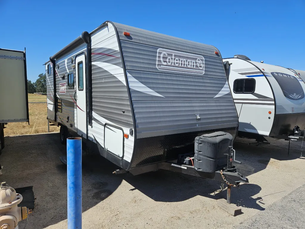2018 Dutchmen Coleman Lantern LT 215BHWE - Photo 2