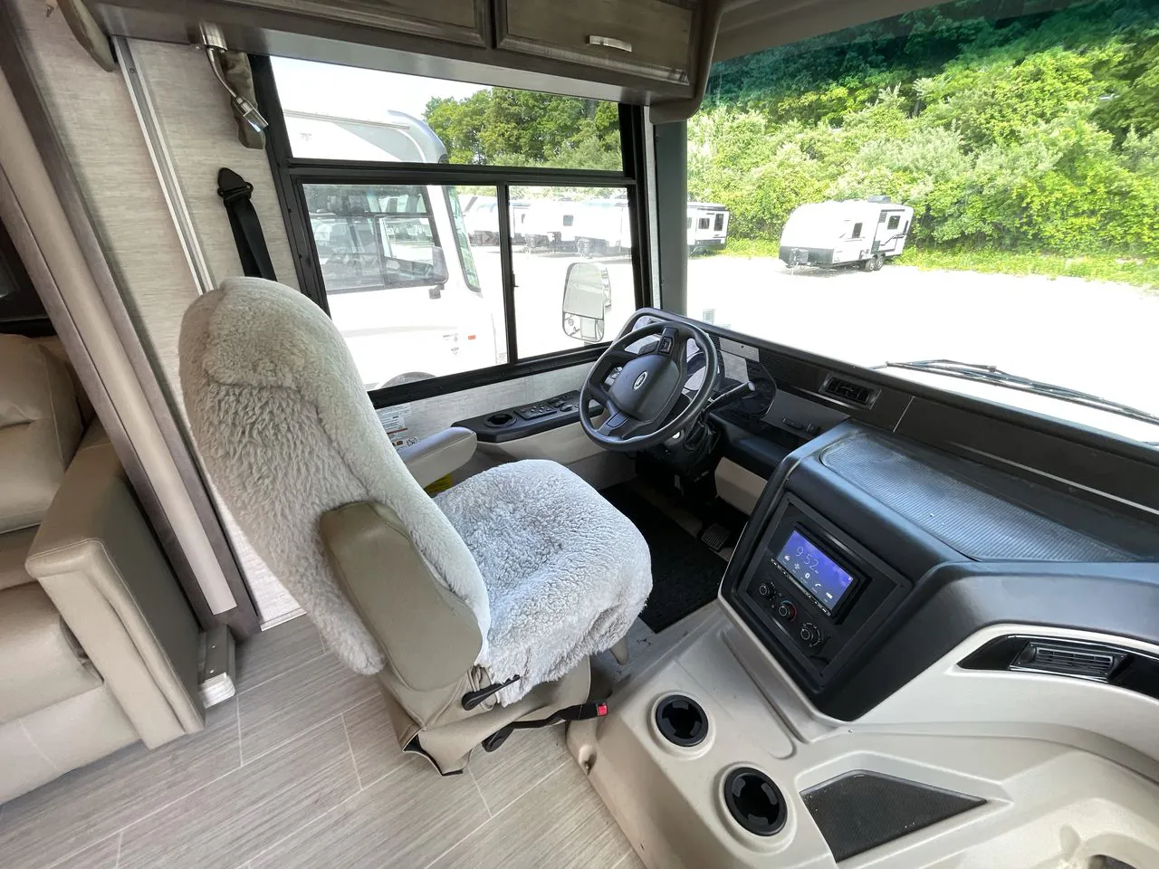 2022 Jayco Precept 36C - Photo 3