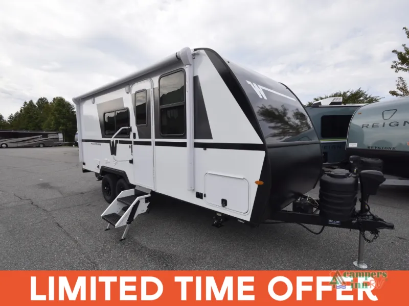2026 Winnebago Micro Minnie 2108FBS - Photo 2
