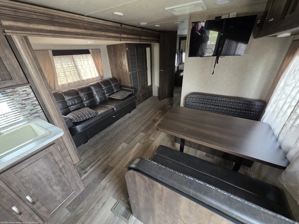 2017 Forest River Vibe Extreme Lite 258RKS, Photos photo 6