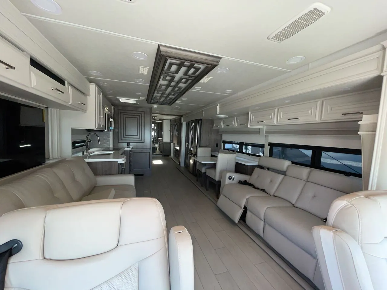 2026 Entegra Coach Aspire 44V - Photo 4