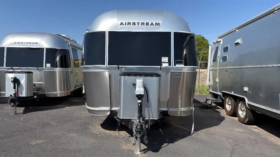 2019 Airstream International 23FB - Photo 3