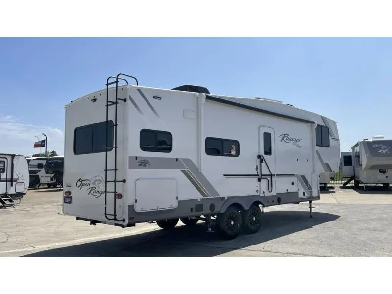 2026 Open Range RV Roamer 27RKSS - Photo 4