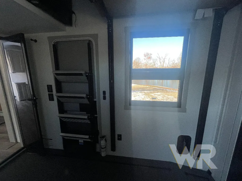 2026 Brinkley Model G 4150, Photos photo 31