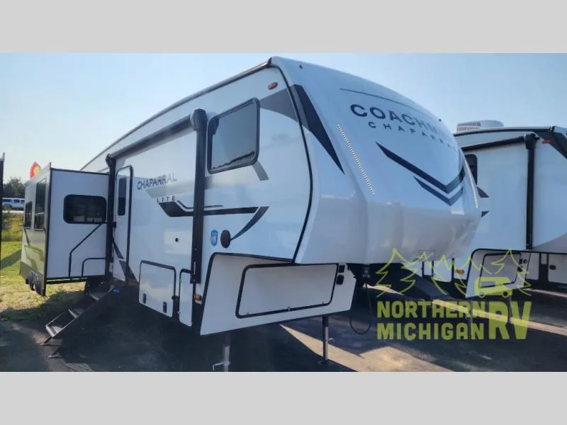 2026 Coachmen Chaparral Lite 30RLS - Photo 2