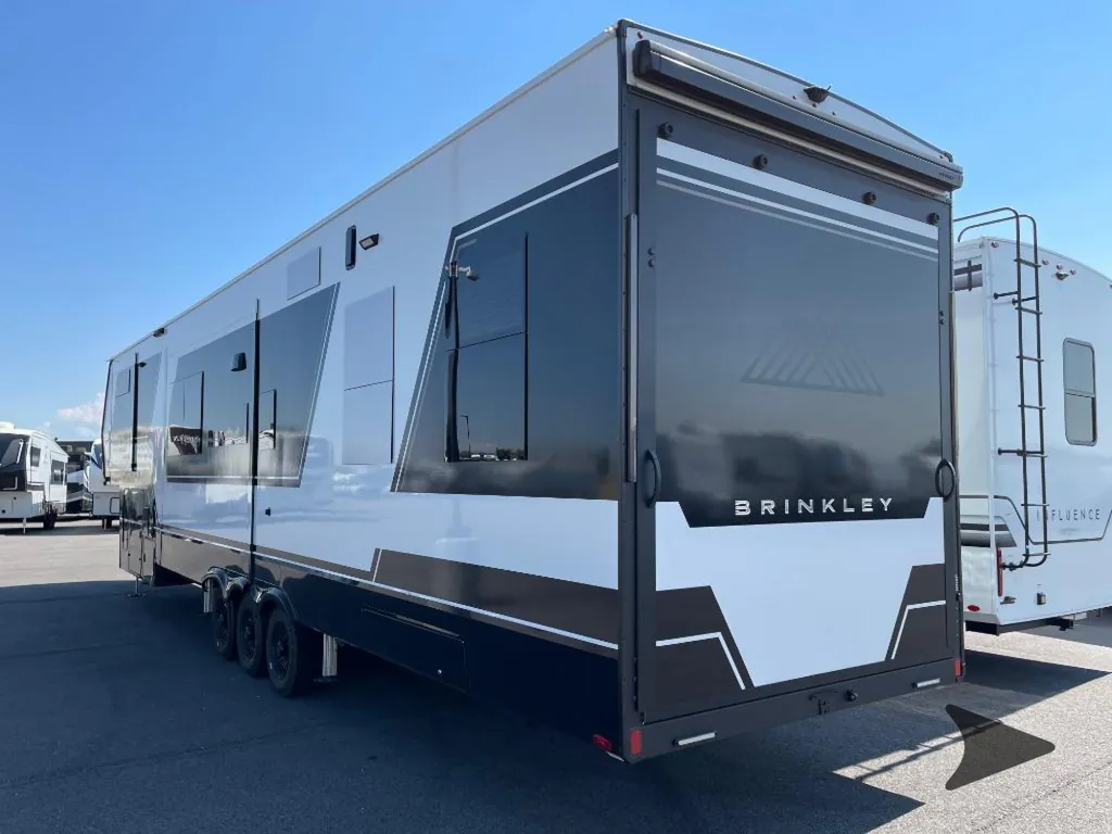 2027 Brinkley Model G 3970, Photos photo 10