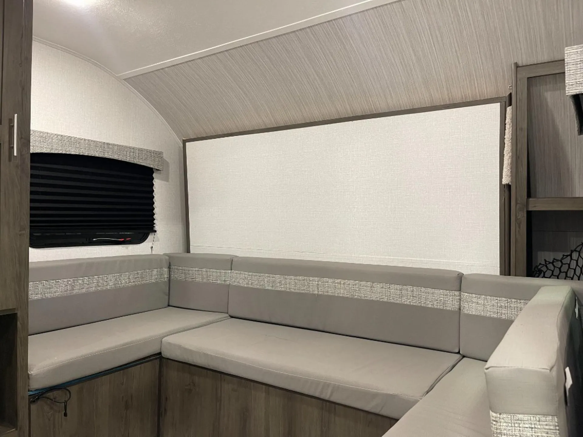 2022 Coachmen Clipper Ultra-Lite 182DBU - Photo 4