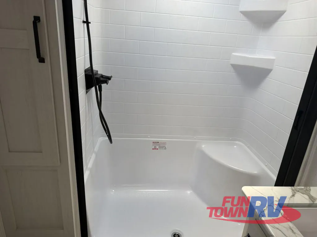 2027 Forest River Solaire 3060RKTS, Photos photo 23