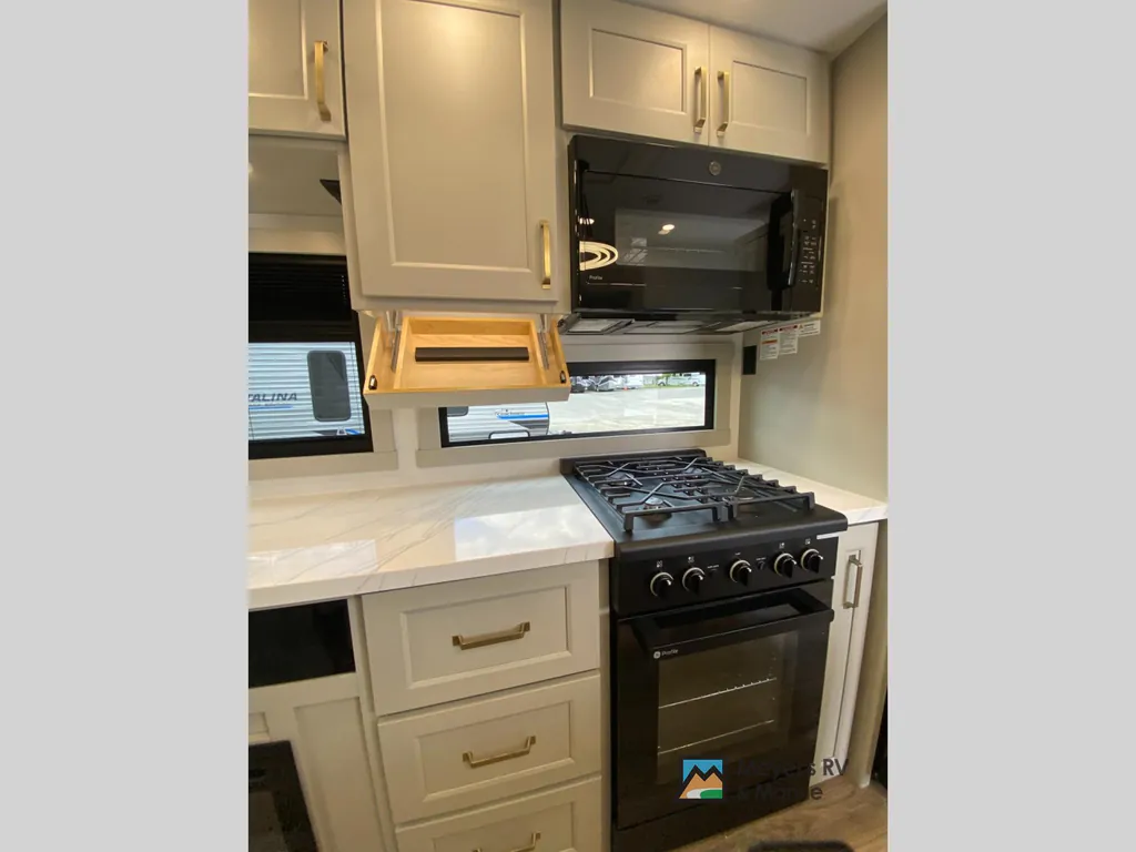 2026 Brinkley Model G 4100, Photos photo 17