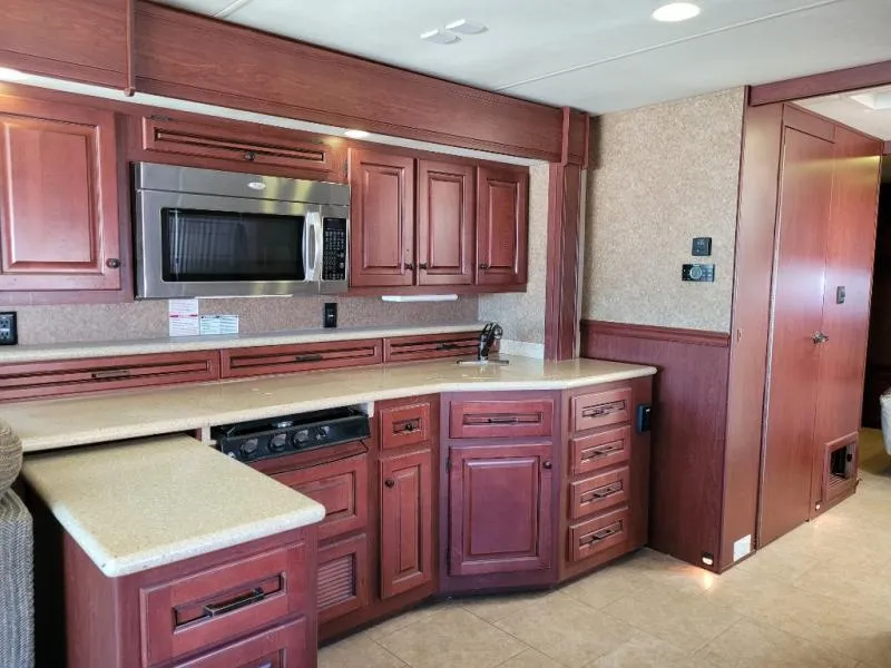 2013 Forest River Berkshire 390 FL, Photos photo 11