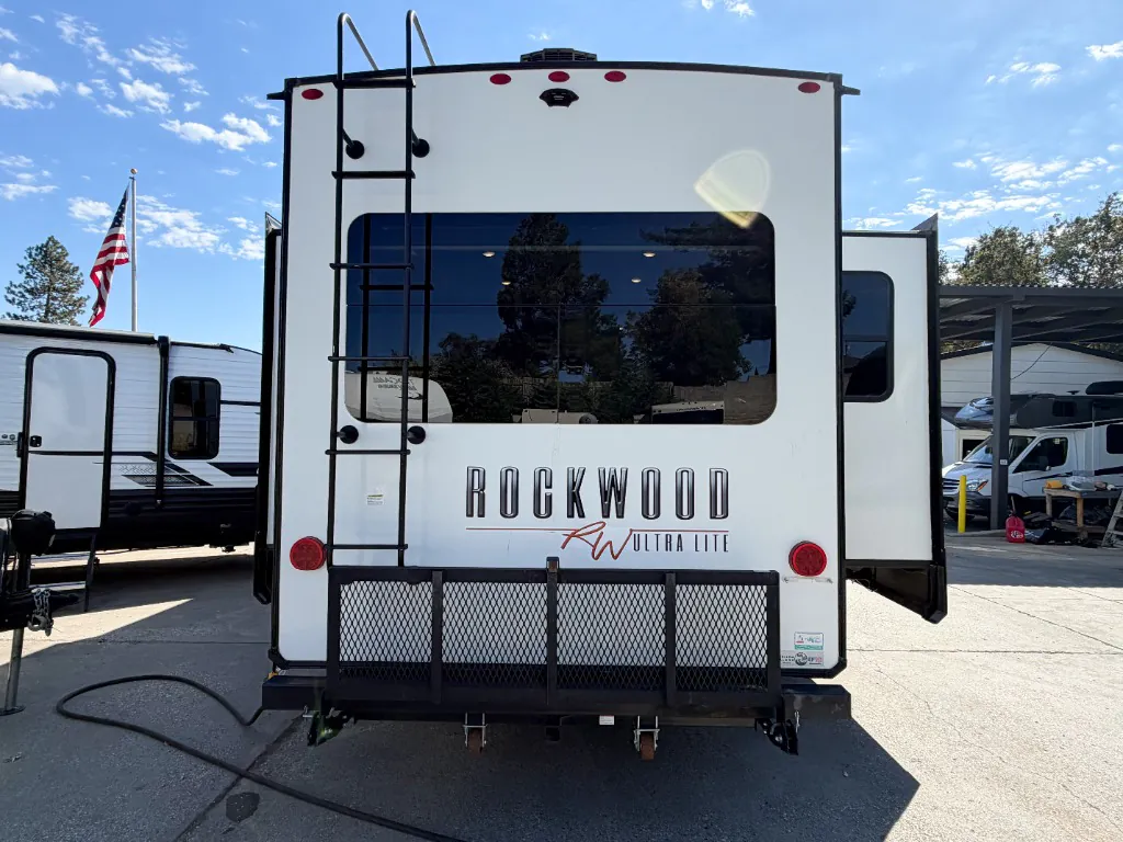 2022 Forest River Rockwood Ultra Lite 2893BS — Photo 5