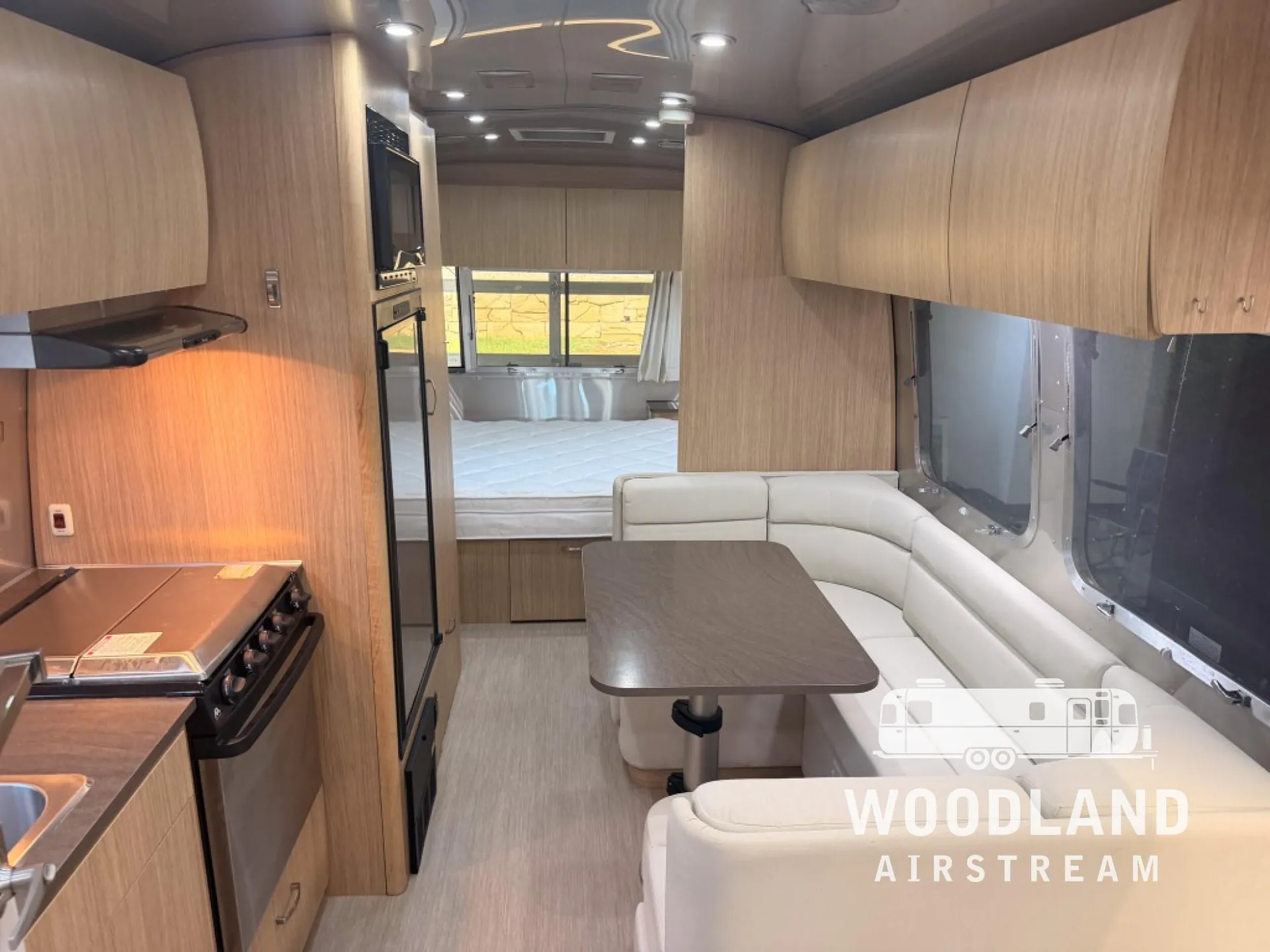 2017 Airstream Flying Cloud 23FB - Photo 3