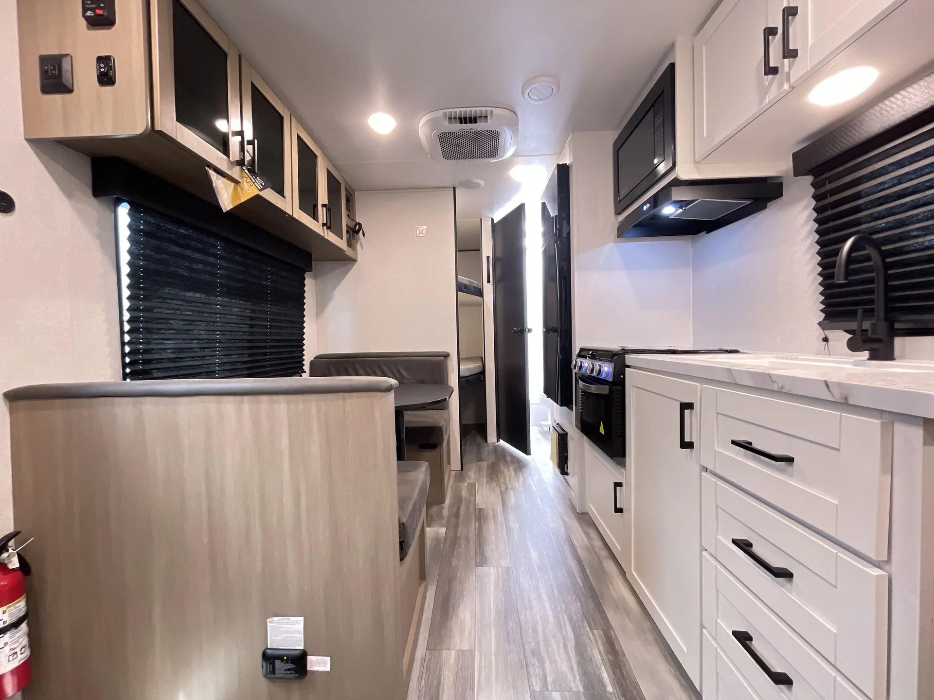 2026 Jayco Jay Flight Slx 211MBW - Photo 3