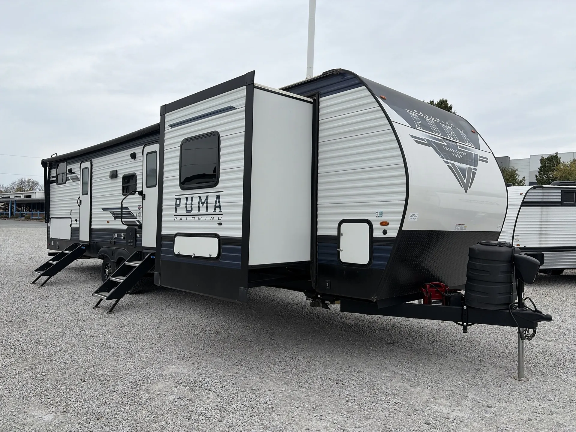 2024 Forest River Puma 32BHQS