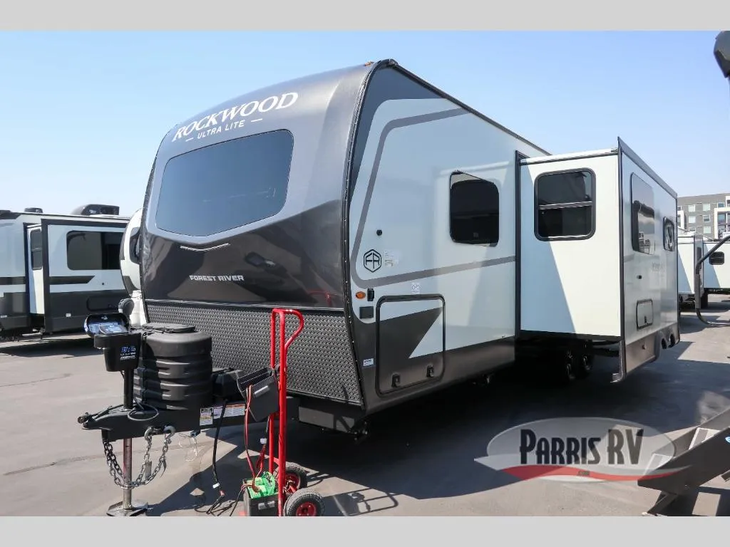 2027 Forest River Rockwood Ultra Lite 2706BH - Photo 4