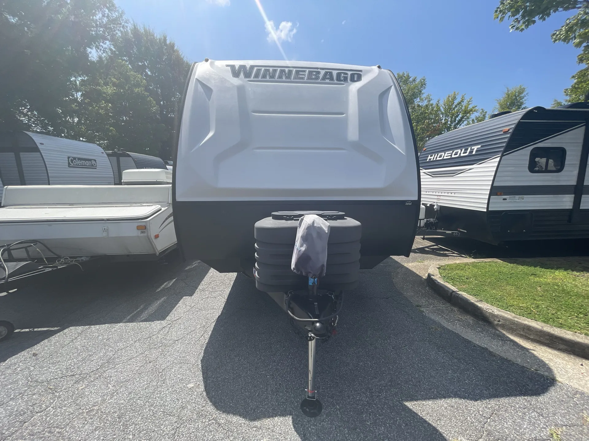 2022 Winnebago Micro Minnie FLX 2108DS — front