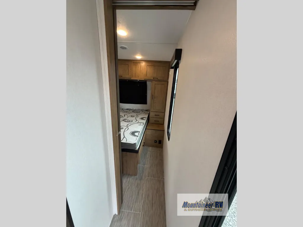 2024 Coachmen Freedom Express Ultra Lite 274RKS, Photos photo 43