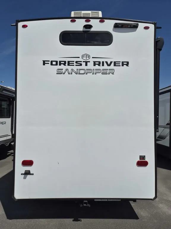 2025 Forest River Sandpiper 3550BH — Photo 7