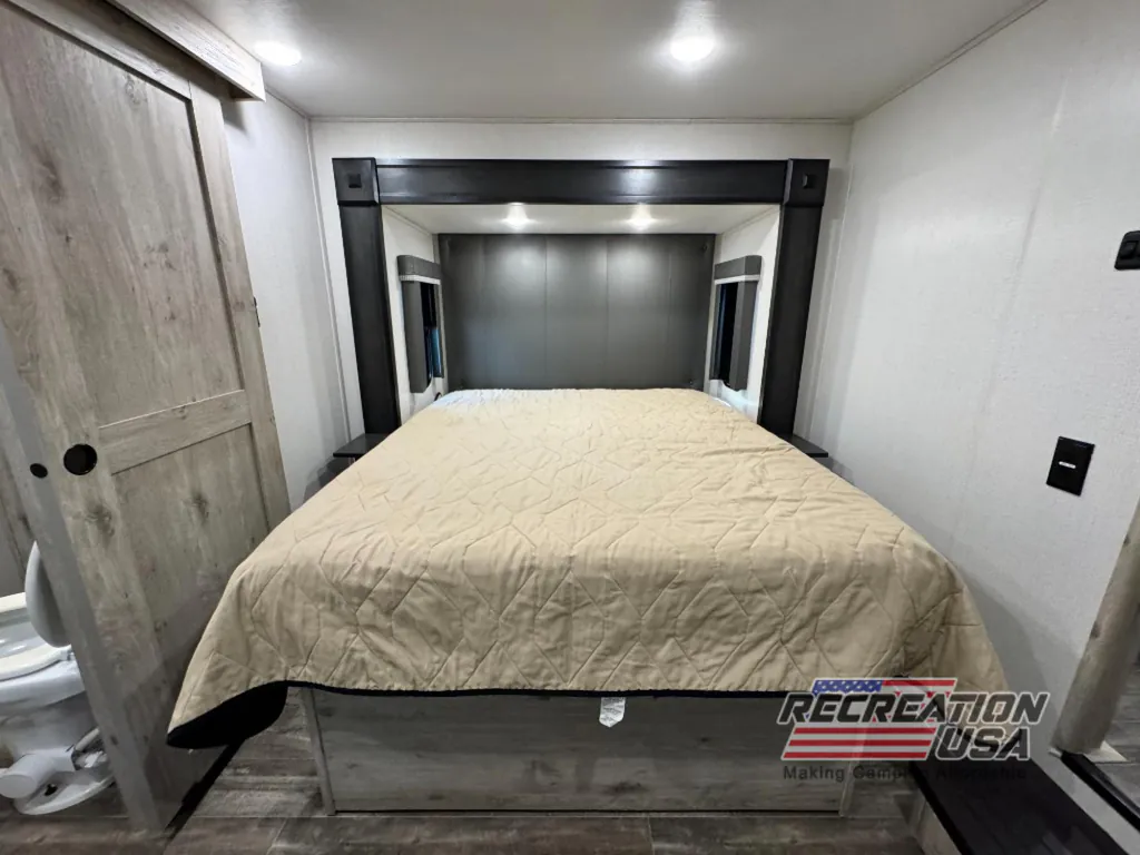 2023 Keystone Avalanche 390DS, Photos photo 33