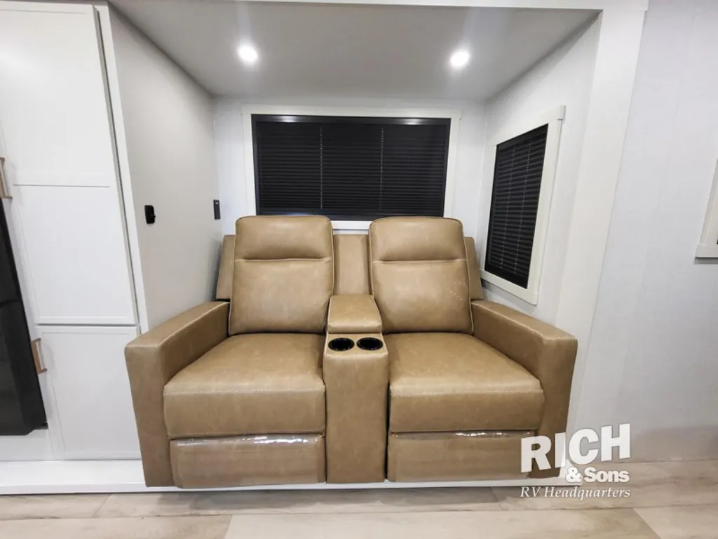 2026 Brinkley Model Ix 23X, Photos photo 17