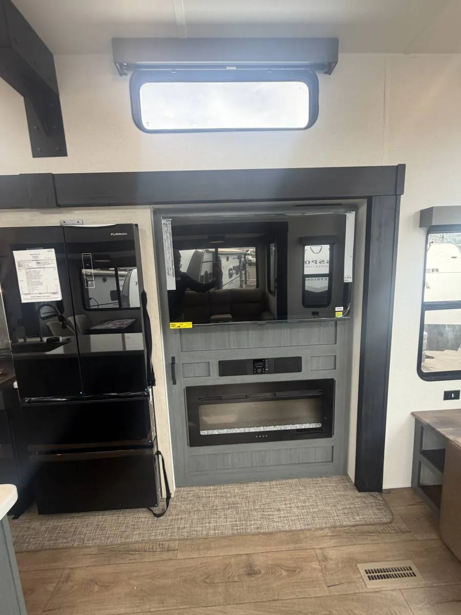 2027 Forest River Puma Vista 38VFL — Photo 7