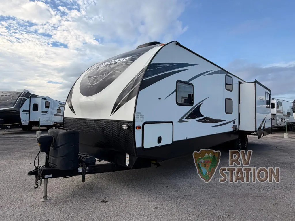 2020 Prime Time LaCrosse 3380IB, Photos photo 4