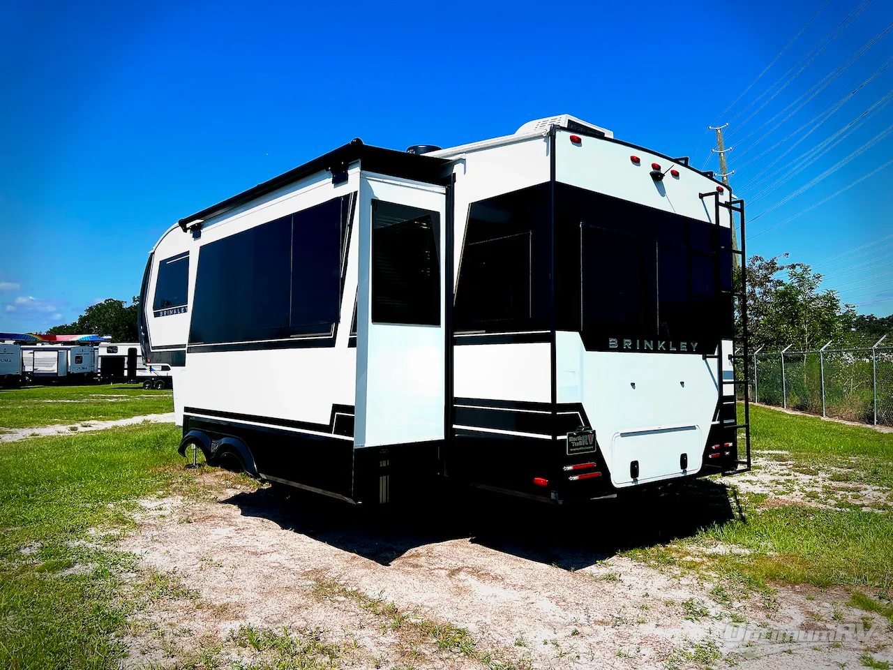 2025 Brinkley Model Z 2670 - Photo 3