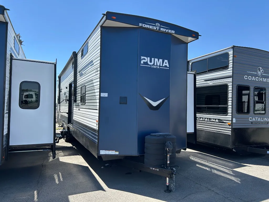 2025 Palomino Puma 429LFT - Photo 2