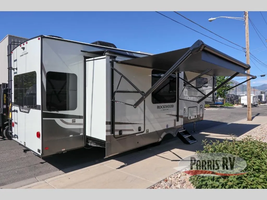 2027 Forest River Rockwood Signature 372RL - Photo 4