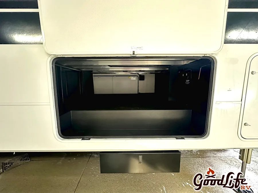 2026 Brinkley Model Z 3600, Photos photo 29