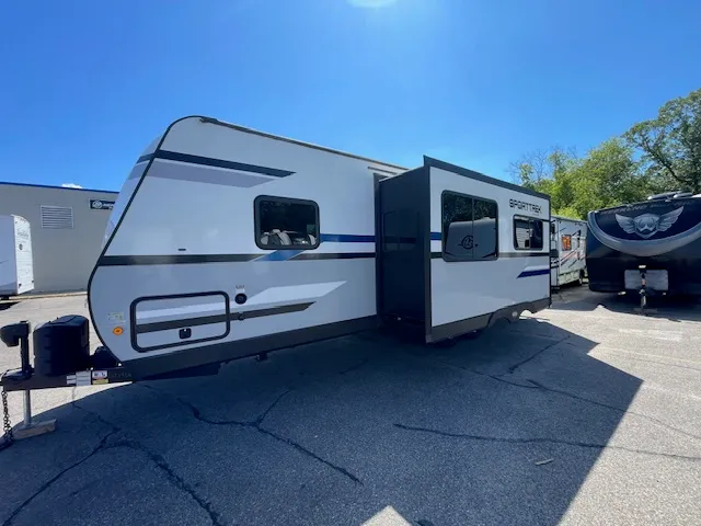2020 Venture RV SportTrek ST271VMB - Photo 4