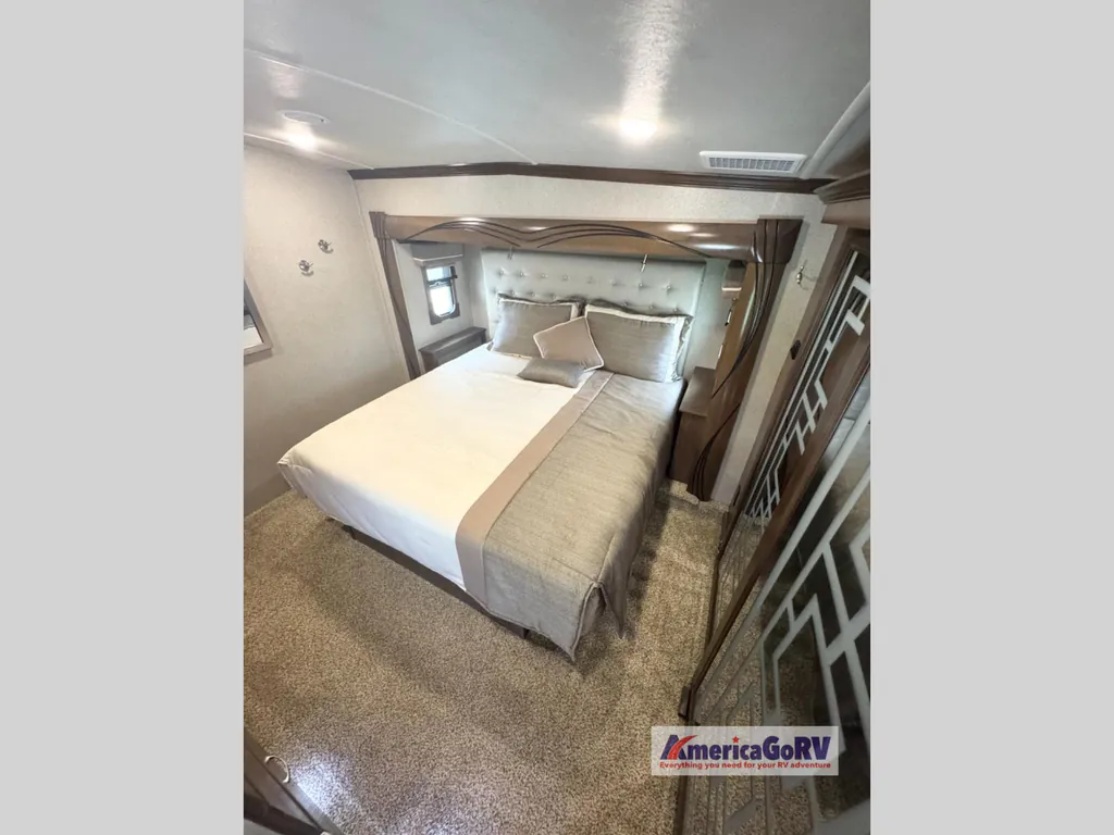 2018 Forest River Cedar Creek Champagne Edition 38EL, Photos photo 23