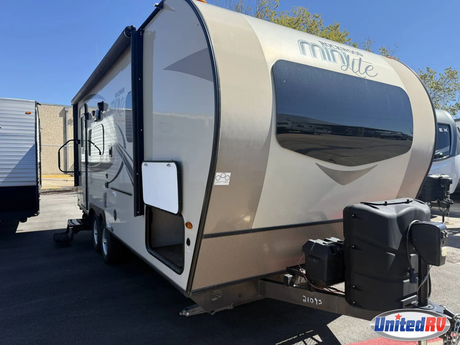 2018 Forest River Rockwood Mini Lite 2109S