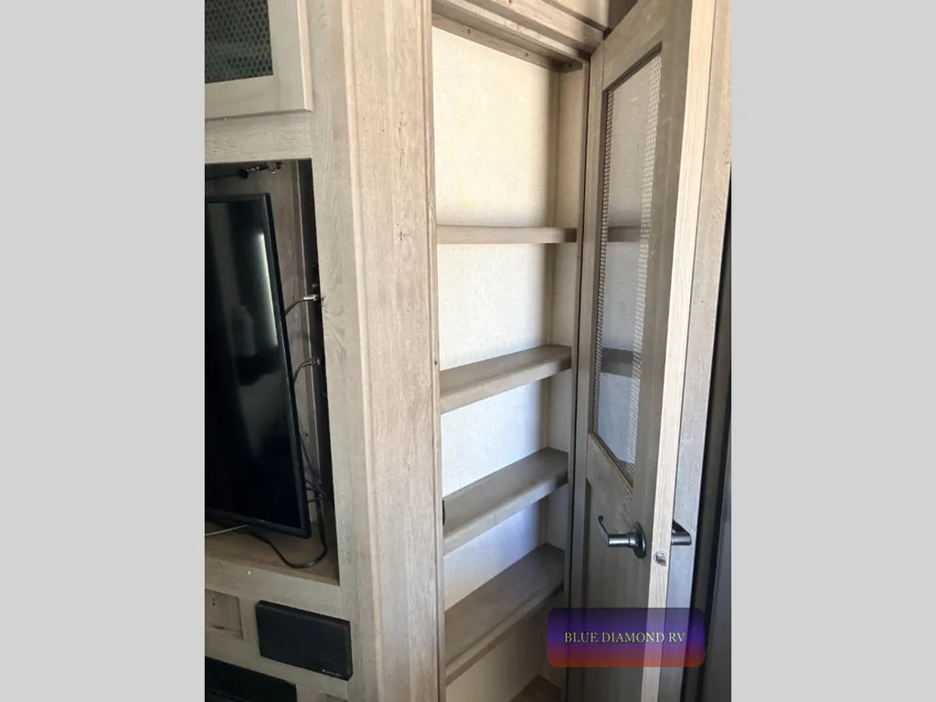 2020 Keystone Raptor 415, Photos photo 16