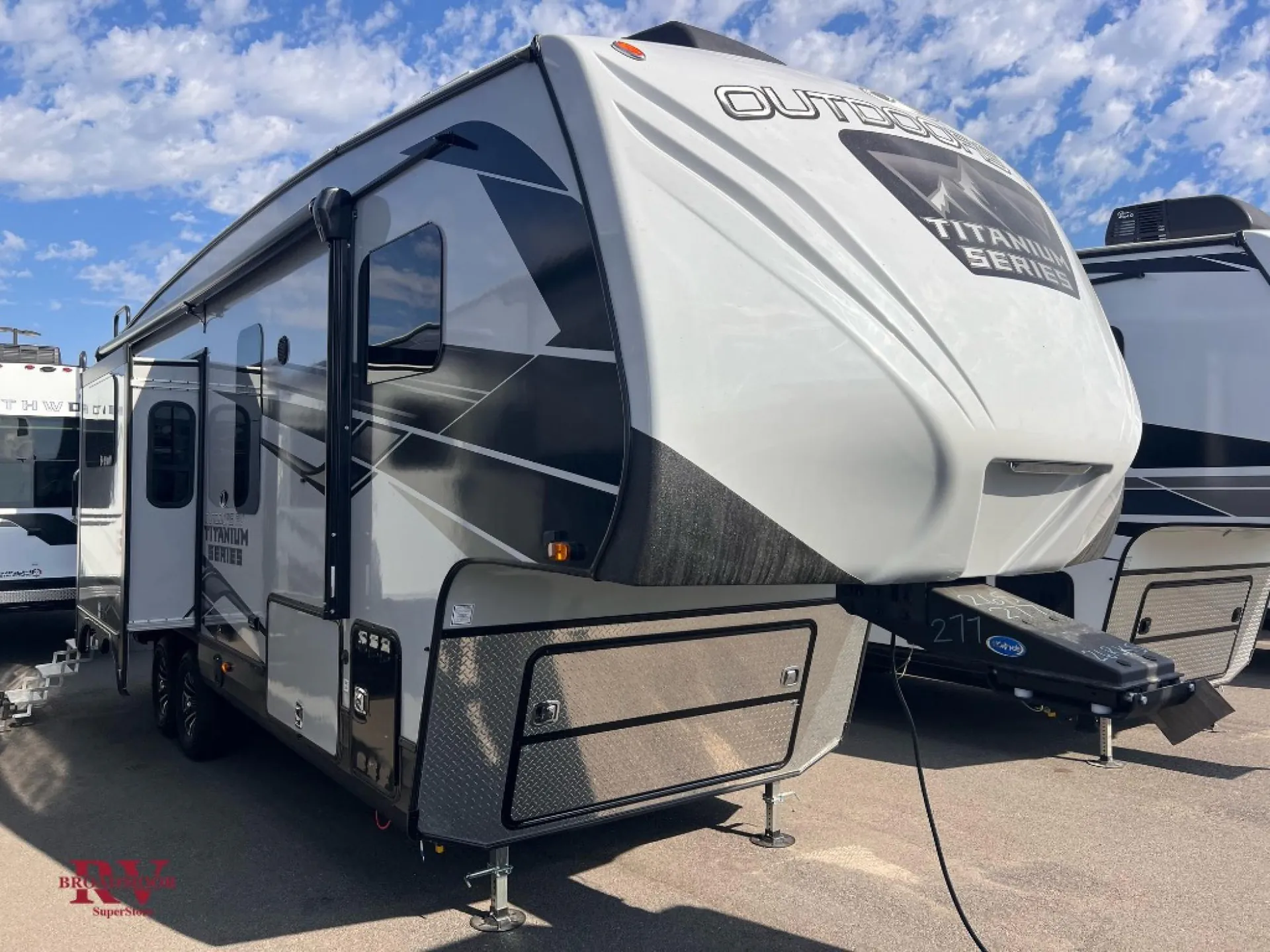 2027 Outdoors RV Glacier Peak Titanium Series F26RKS - Photo 2