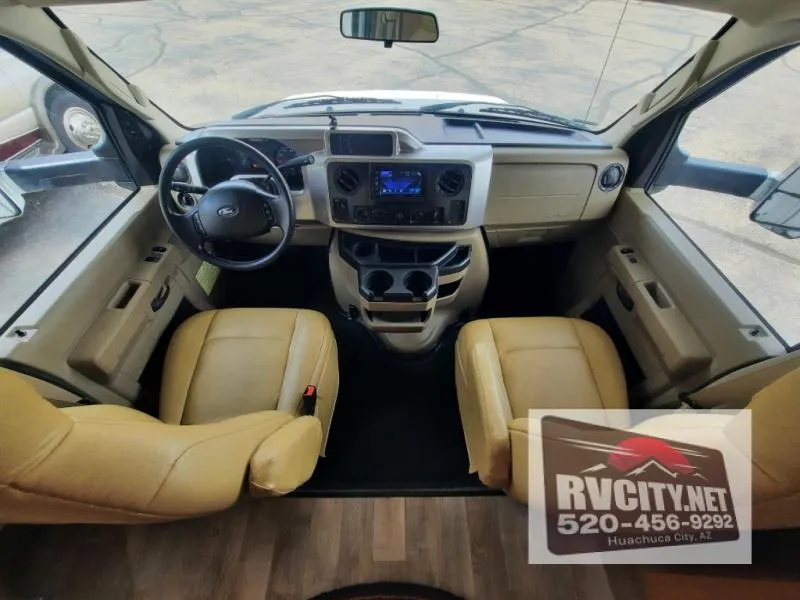 2017 Winnebago Minnie Winnie 31D - Photo 3