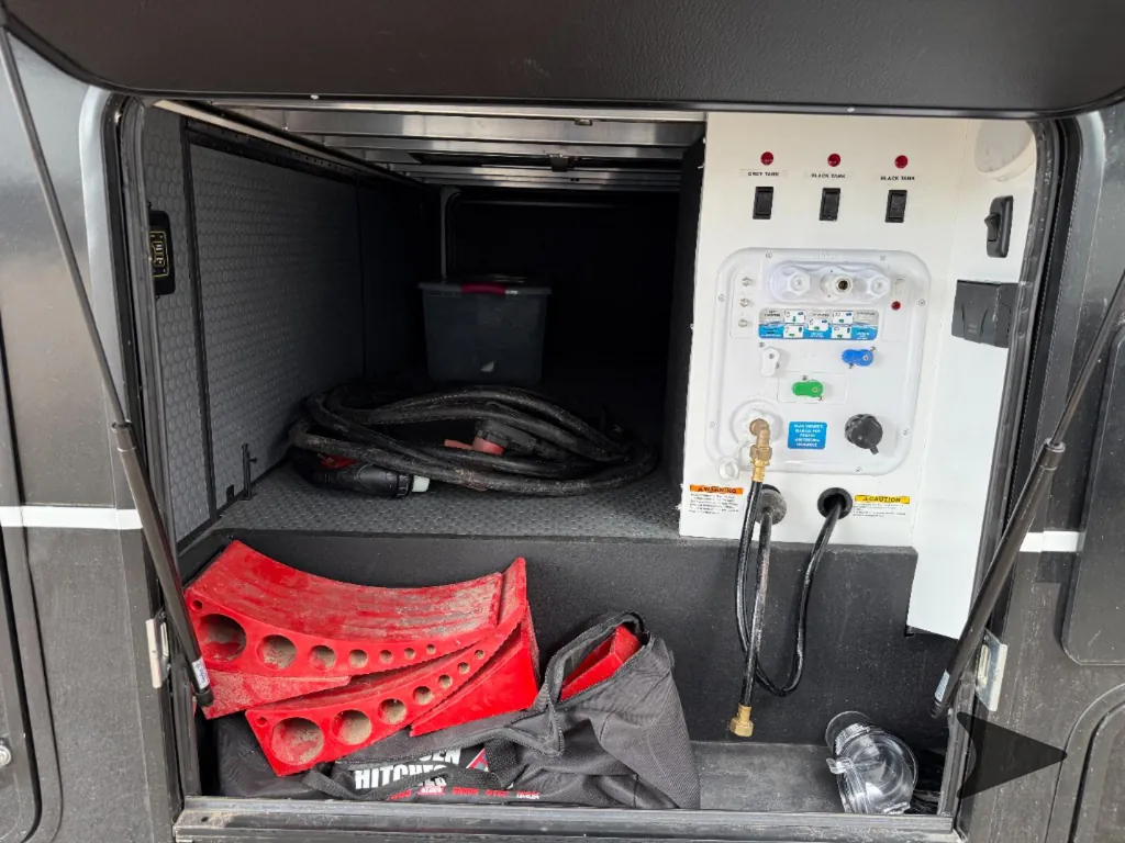 2024 Brinkley Model G 3500, Photos photo 7