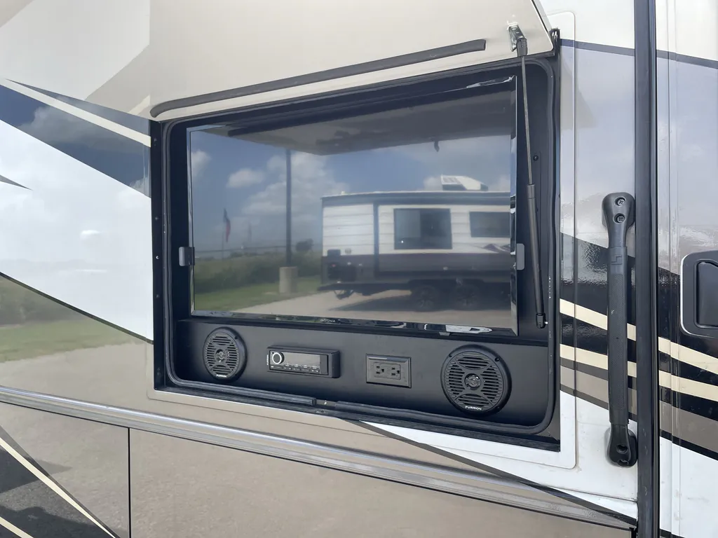 2019 Entegra Coach Emblem 36U, Photos photo 22