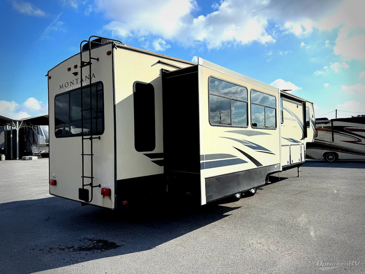 2020 Keystone Montana 3855BR - Photo 3