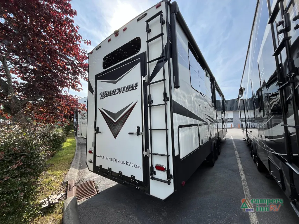 2018 Grand Design Momentum 376TH, Photos photo 9