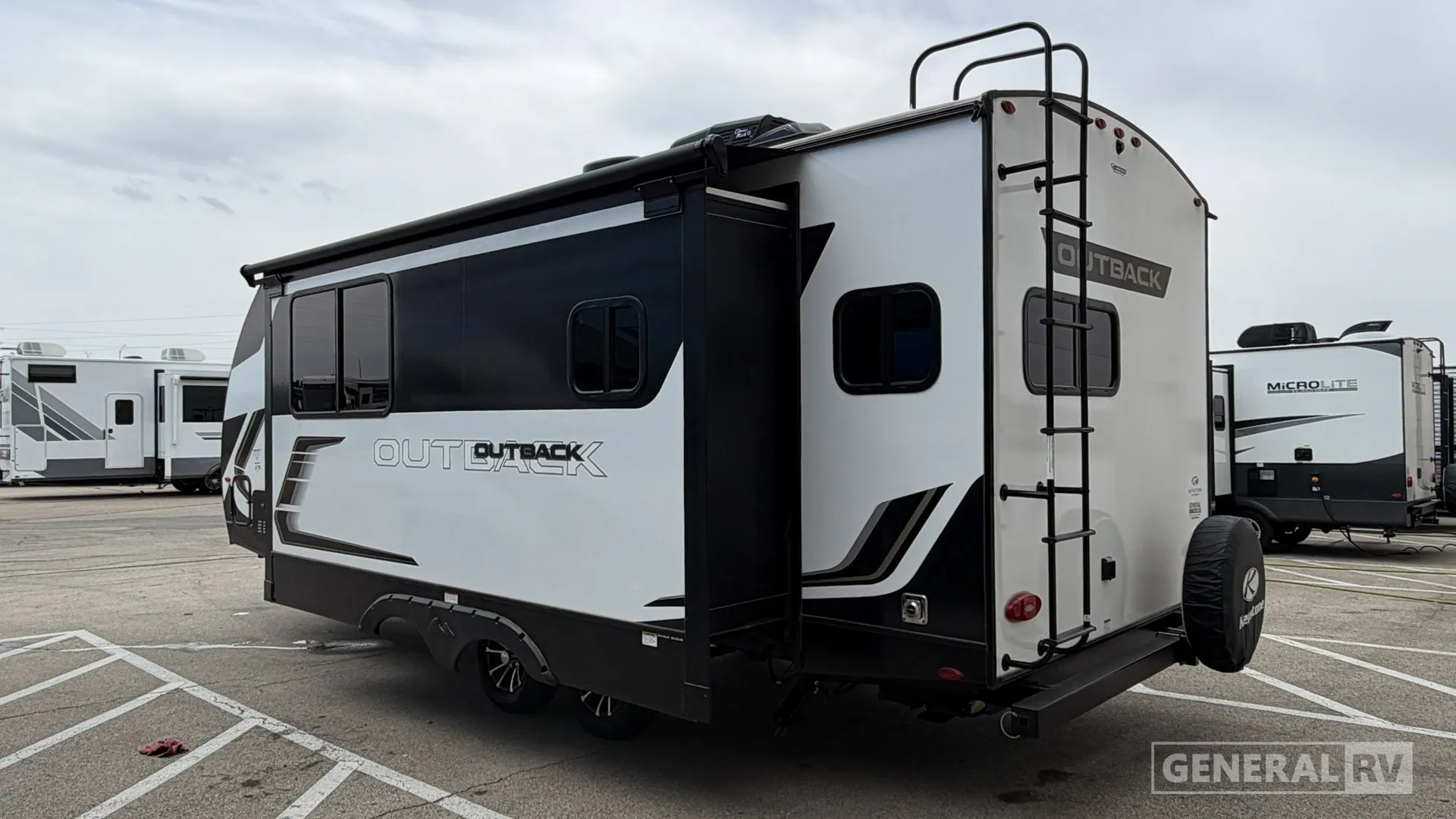 2024 Keystone Outback Ultra Lite 221UMD - Photo 4