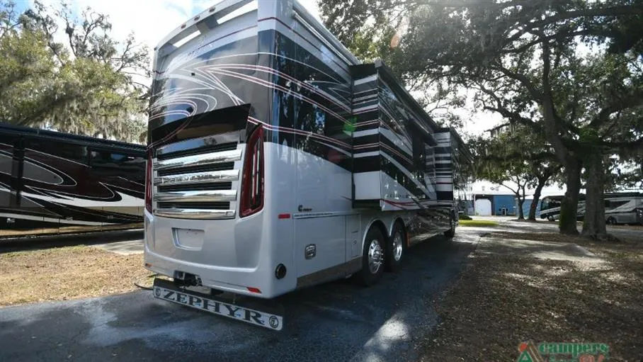 2026 Tiffin Zephyr 45 PZ - Photo 4