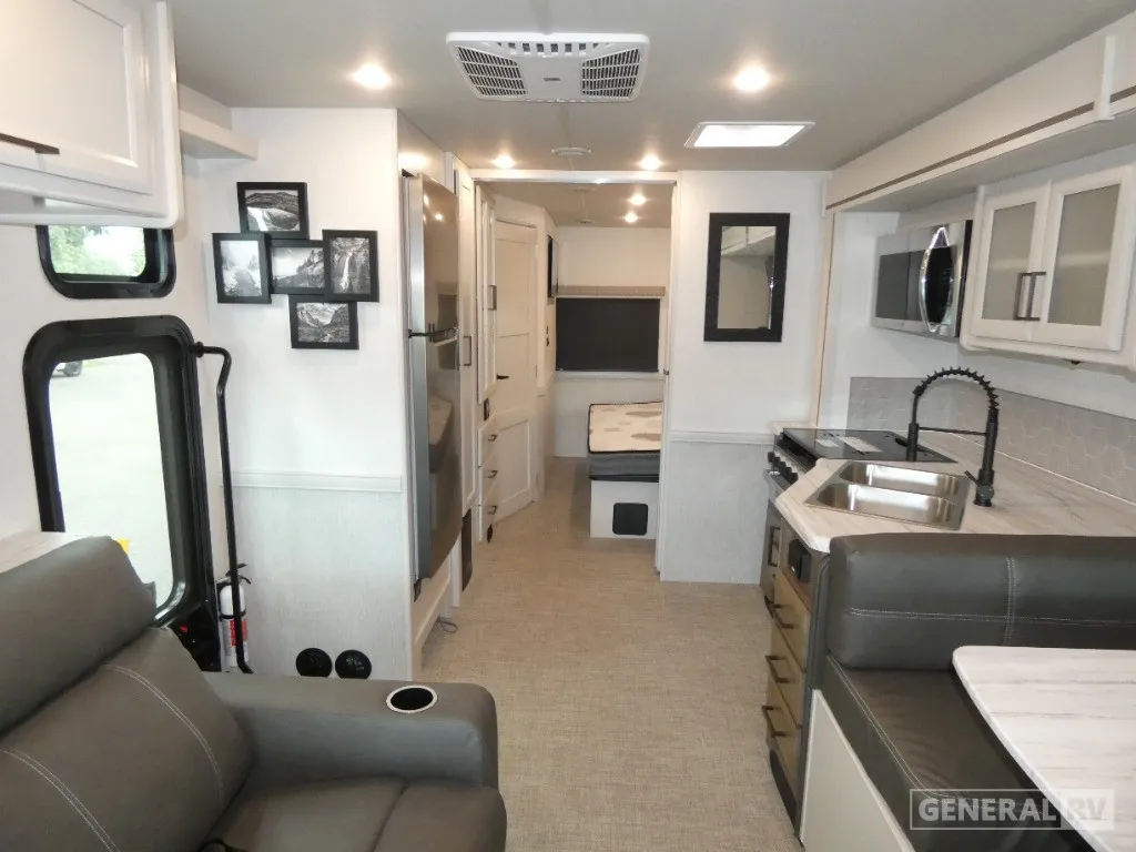 2026 Holiday Rambler Admiral 28A - Photo 3